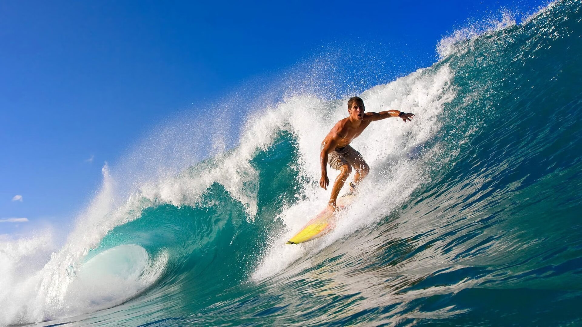 _城市漂移赛：汽车与城市的速度狂欢_，城市飘移赛车